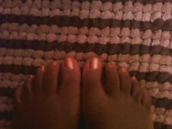 6P Sexy ebony feet