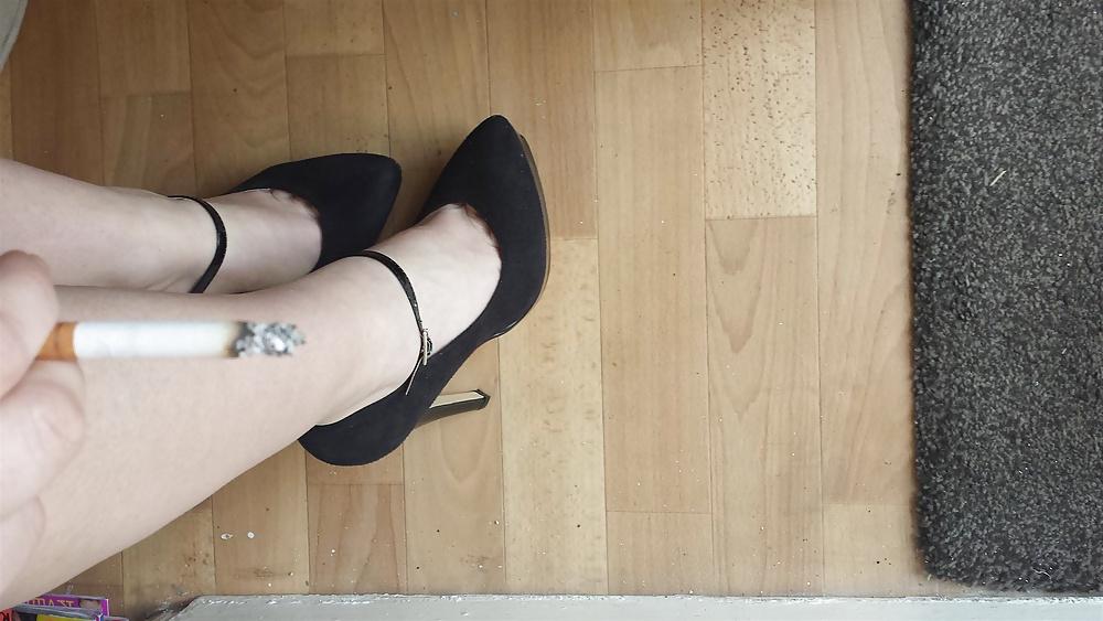9P Smoking and legs......