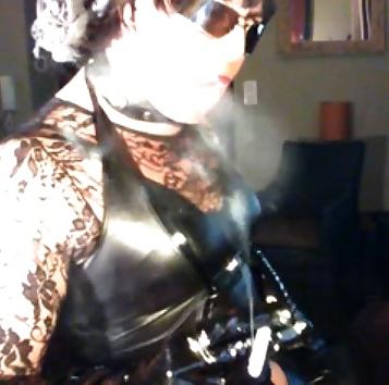 9P Smoking whore 03 14