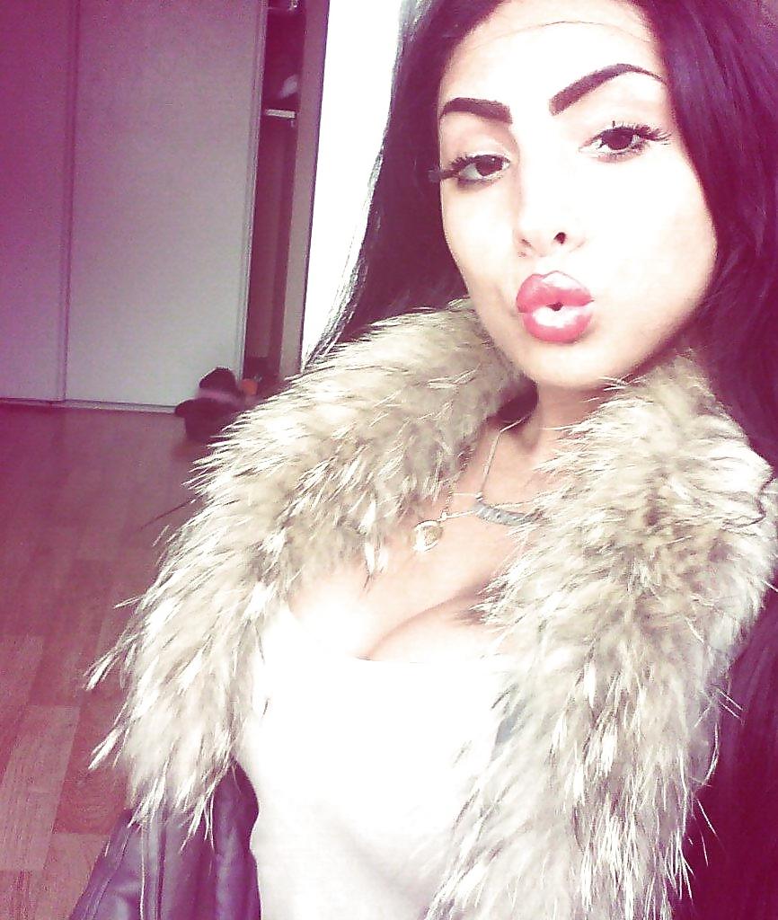 10P Chirine sexy beurette