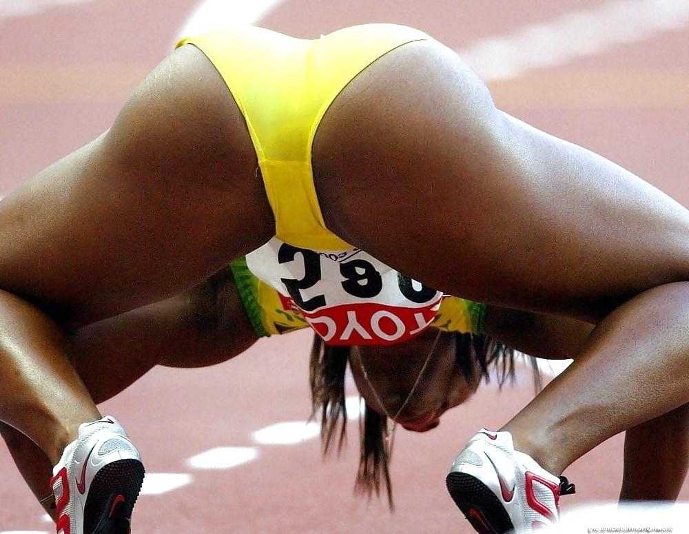 25P Sexy Sport Ass