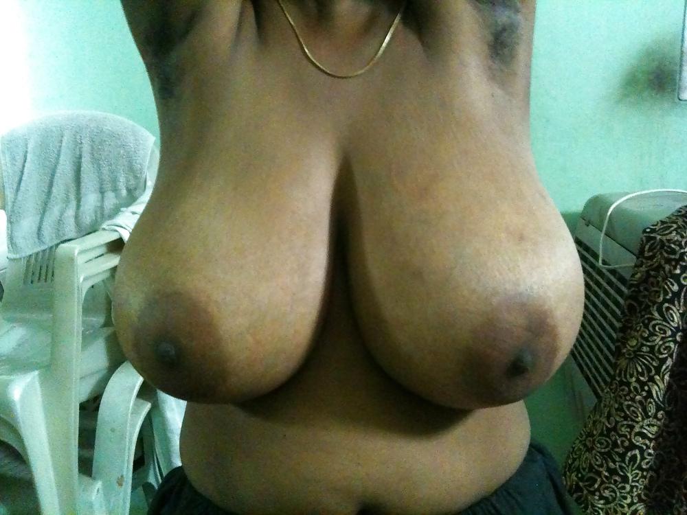 25P Indian wife with huge hanging boobs