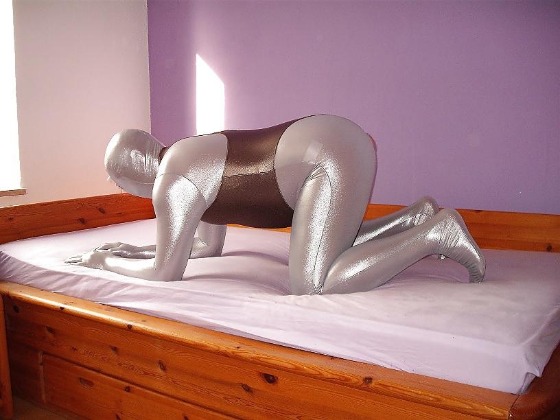 12P My New Spandex Zentai