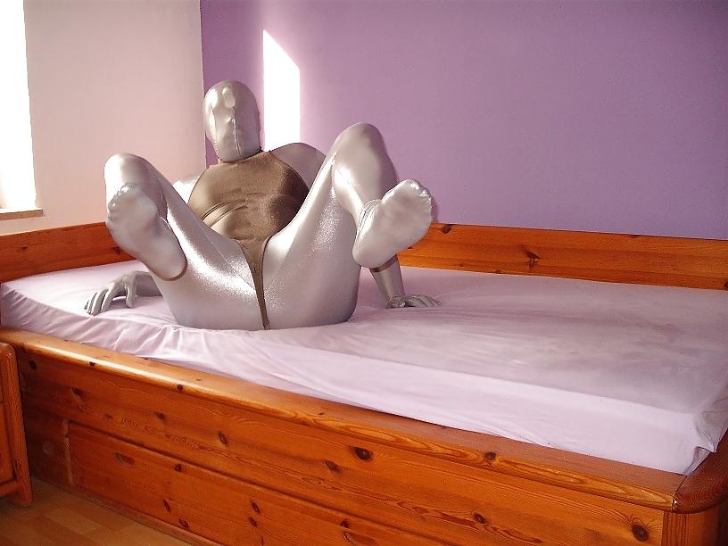12P My New Spandex Zentai