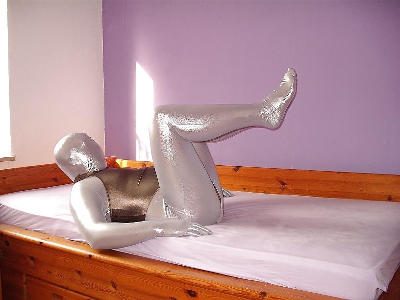 12P My New Spandex Zentai