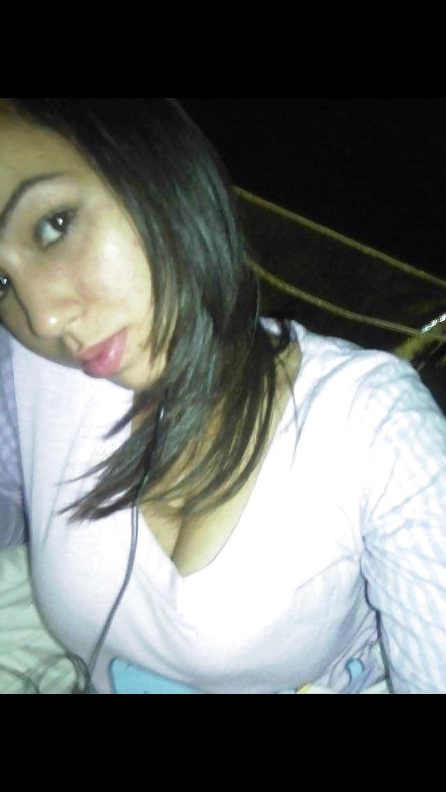 11P SARA BEURETTE MAROCAINE GROS SEINS