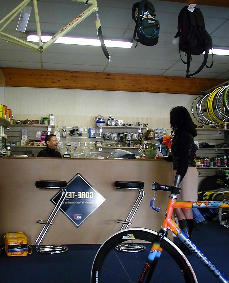 17P FRENCH NADINE fucked by two men in a bicycle shop