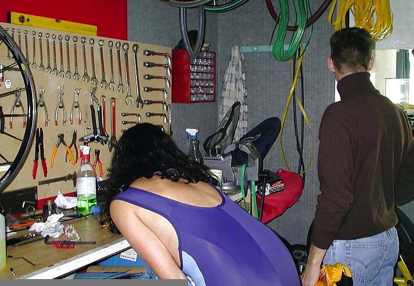 17P FRENCH NADINE fucked by two men in a bicycle shop