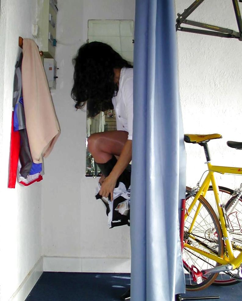 17P FRENCH NADINE fucked by two men in a bicycle shop