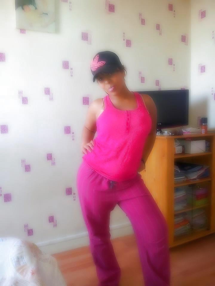 9P Beurette sassouw