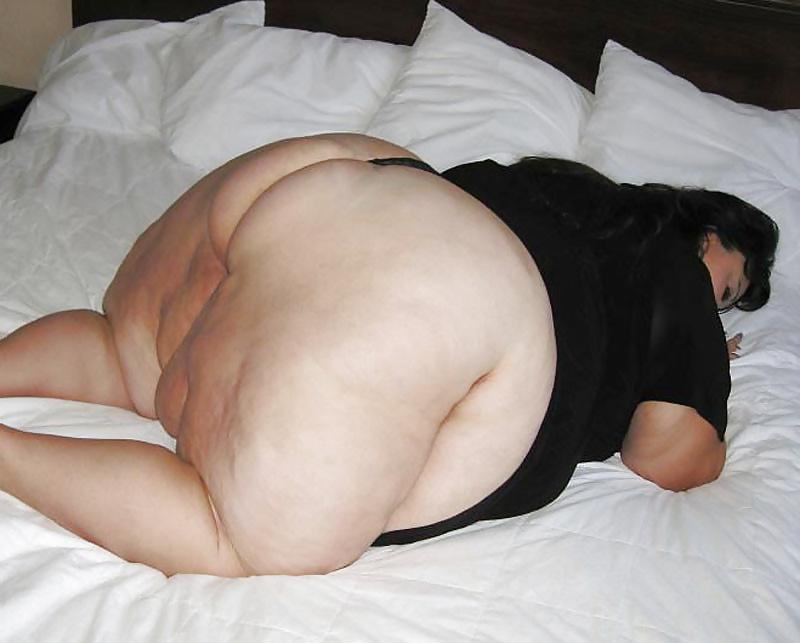 25P Massive butts 12