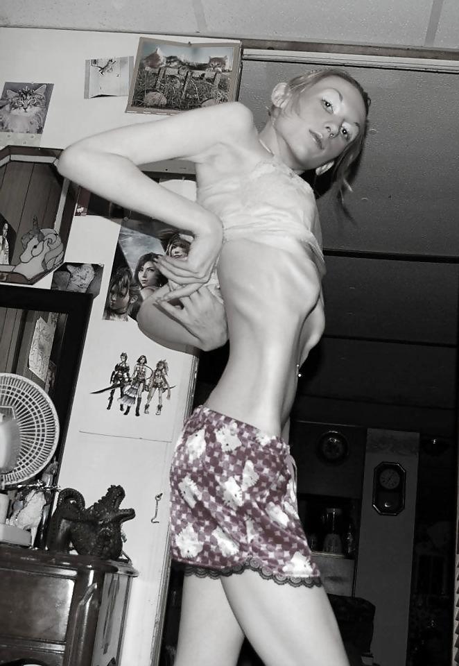 25P Hips-Ribs-Tits -- Skinny Ones II