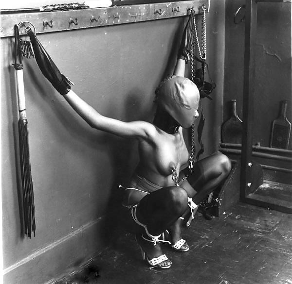 14P Bondage vintage 