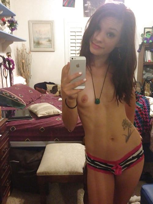 25P Sexy Teen Babes Self Shot 70