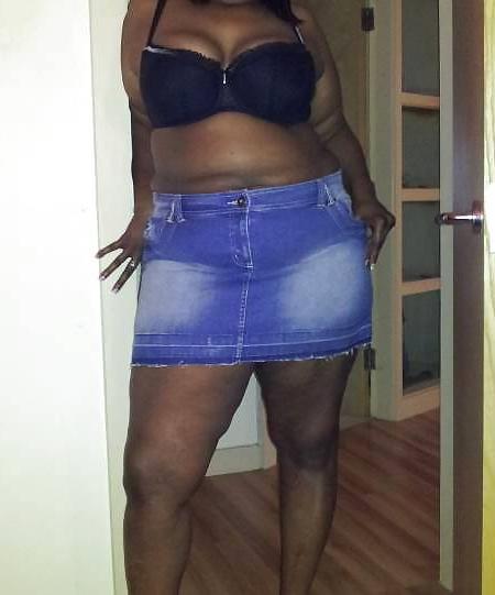 10P Ebony escort from france