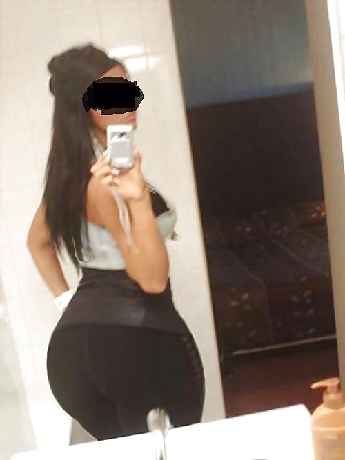 25P ARAB AMATEUR MUSLIM BEURETTE HIJAB BNAT BIG ASS vol.9