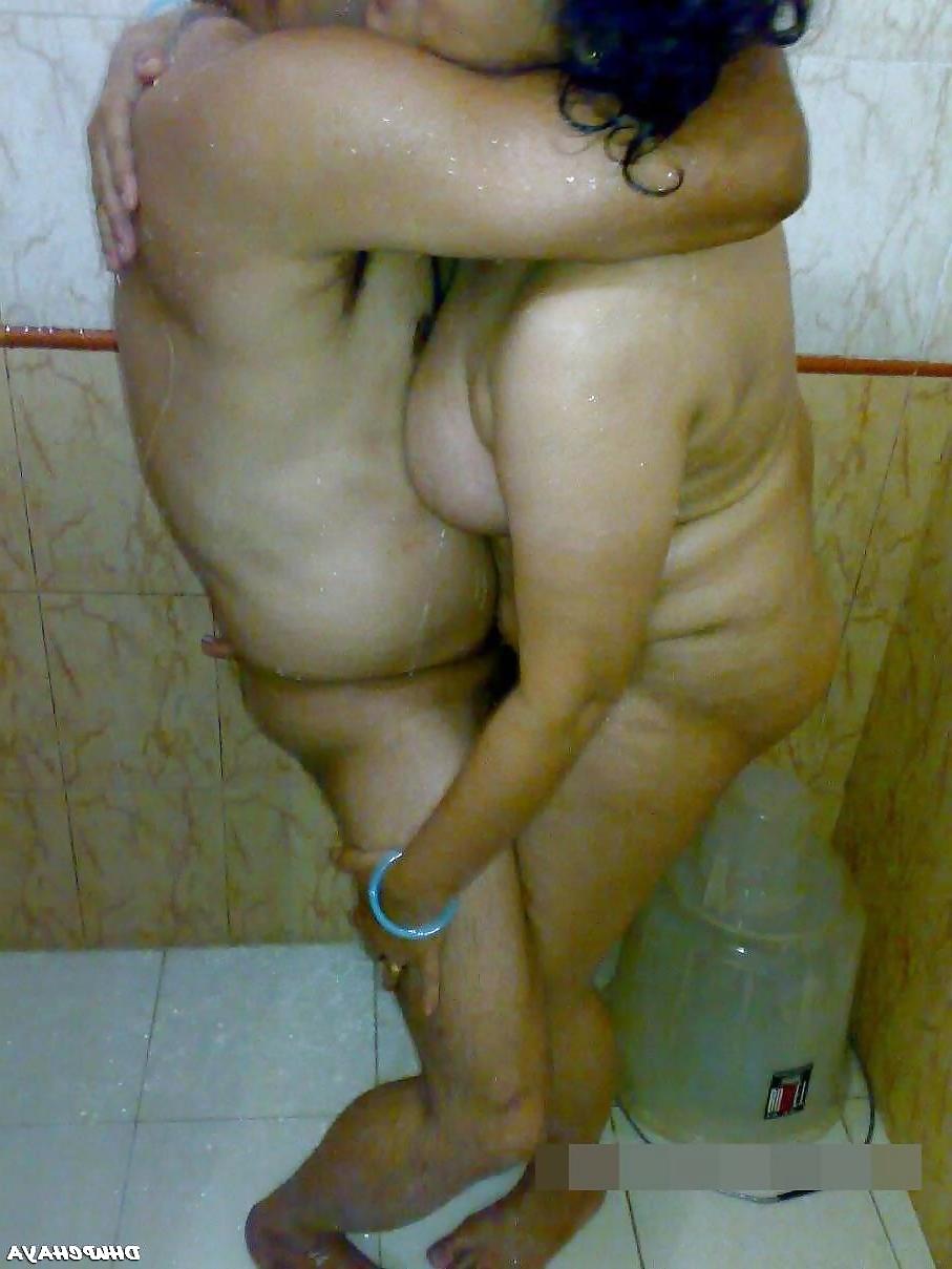 17P Hot Indian Couples Doing Threesome Fucking 