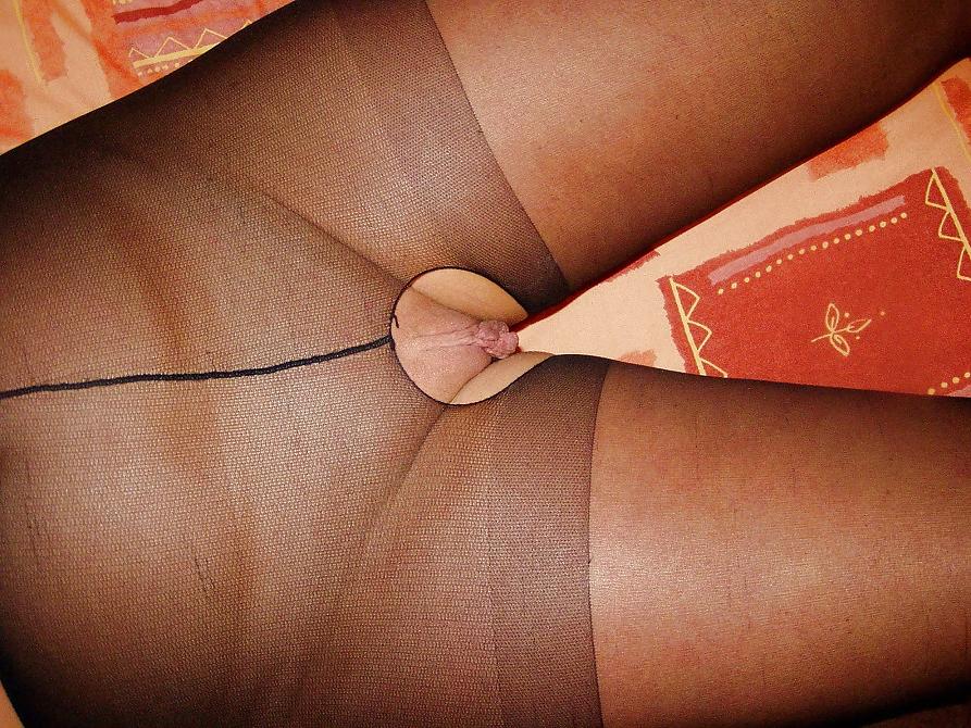 14P Hole in my Pantyhose