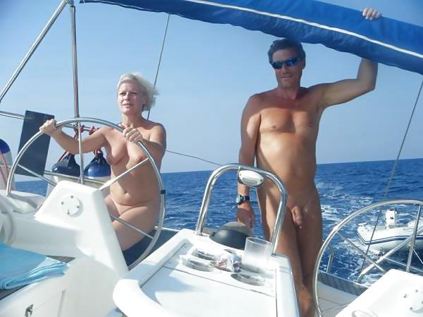 8P More boat babes