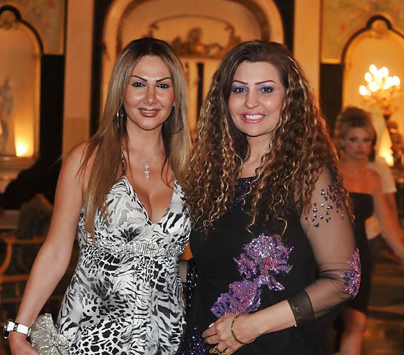 25P Hot Arab Babes
