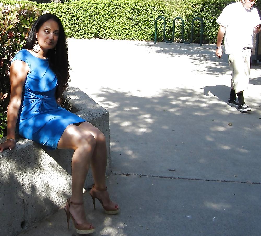 23P STUNNING INDIAN MILF - PLEASE COMMENT HER