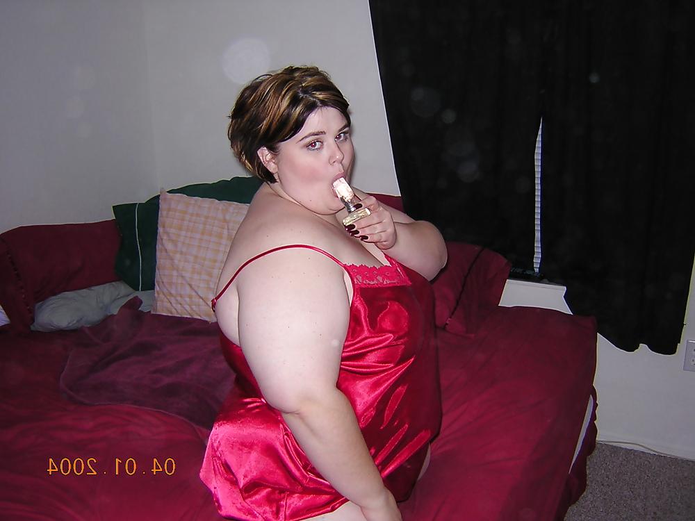 16P Chubby young girl masturbating - N. C. 