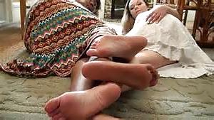 25P Ebony Feet
