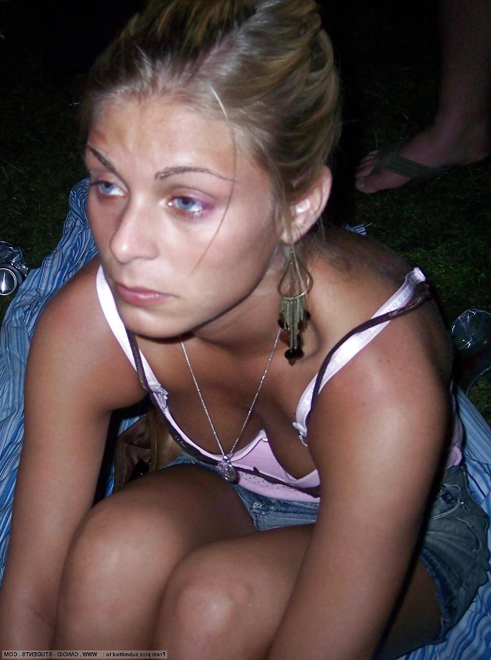 25P Beautiful Downblouse Babes 10 by TROC