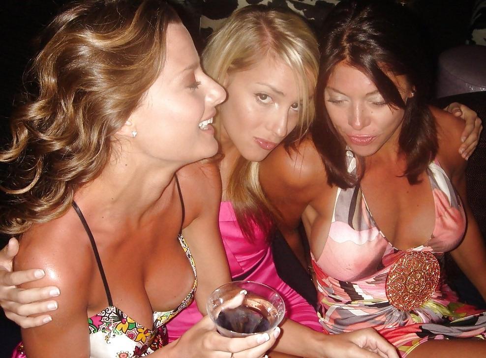 25P Beautiful Downblouse Babes 10 by TROC