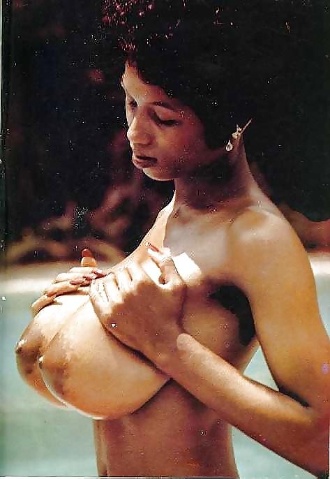 25P Vintage Big Boobs 3