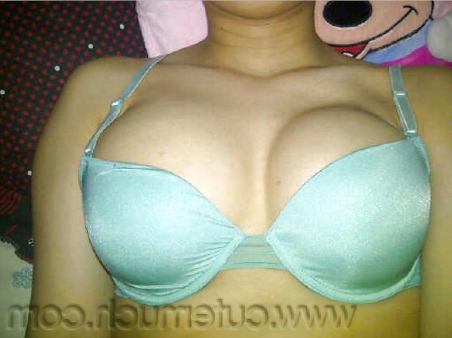 4P Indonesian hijab girl
