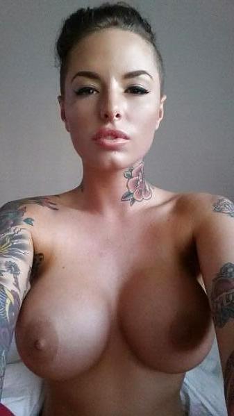 25P Hot & horny babes 7
