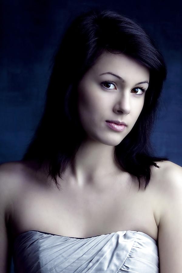 17P Beautiful Hungarian Teens
