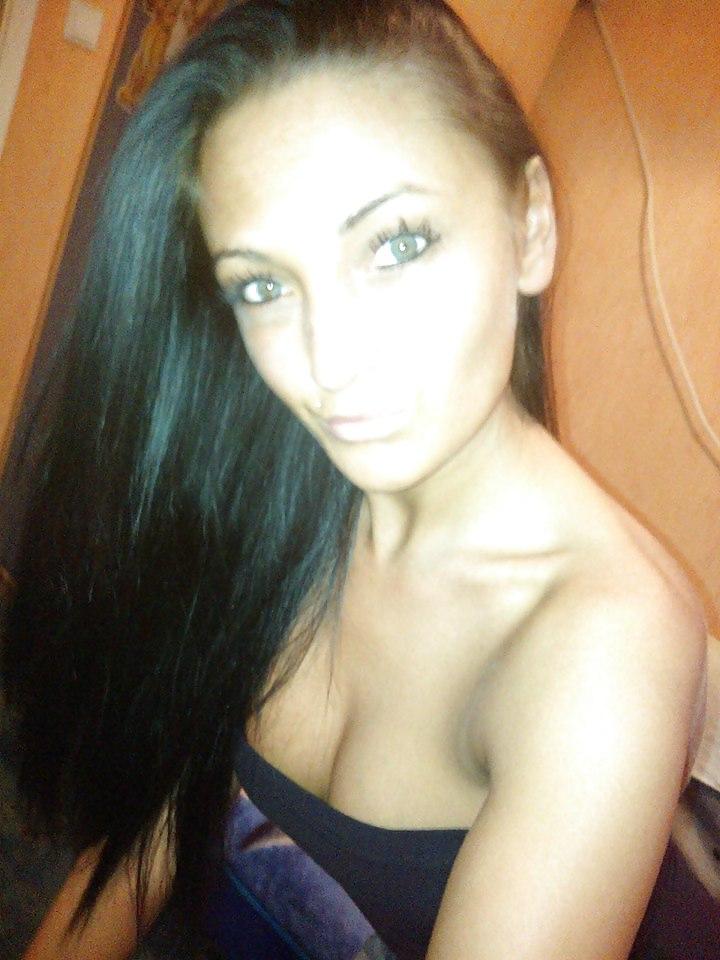 25P Hungarian girls, women (not nude) 04