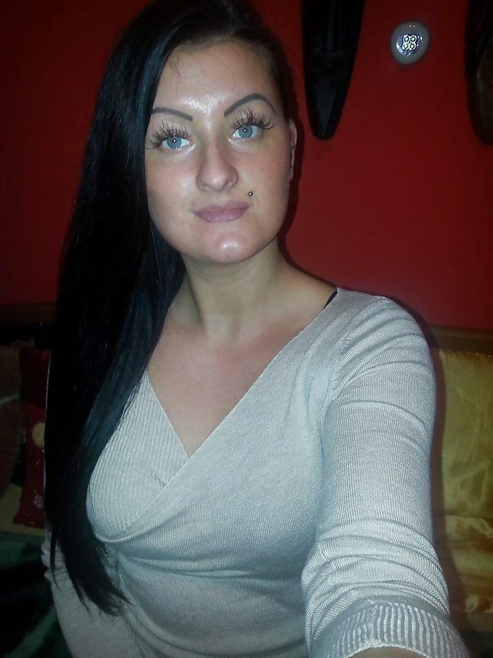 25P Hungarian girls, women (not nude) 04