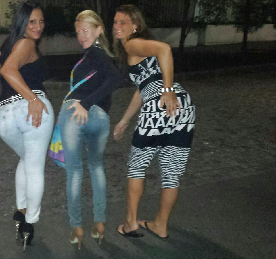 25P Hungarian girls, women (not nude) 04