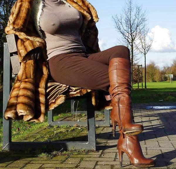 25P Sexy Women in Boots #12