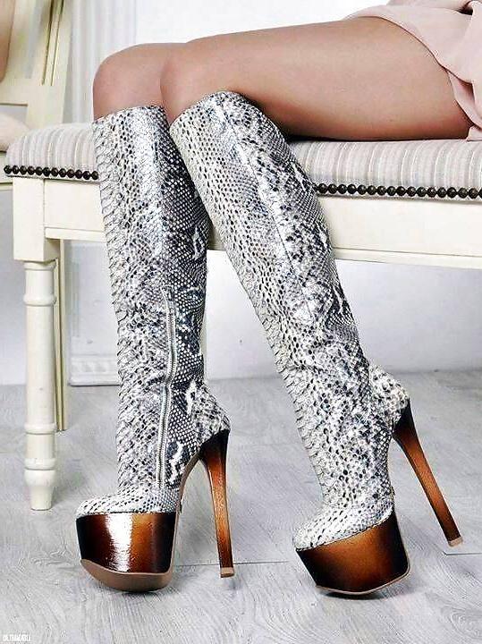 25P Sexy Women in Boots #12