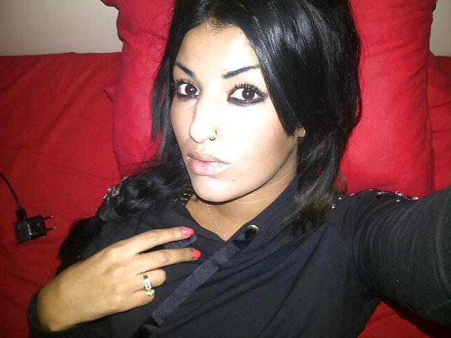 16P Jamila la belle beurette