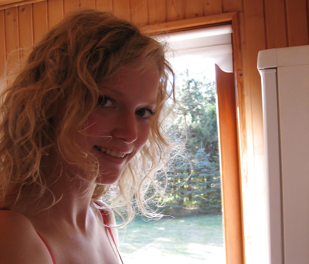 24P Sexy Blonde German Ex-Girlfriend Eva