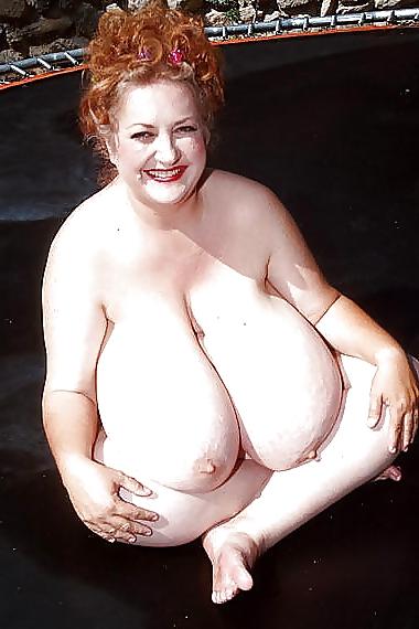 20P Esel loves... massive Boobs 07