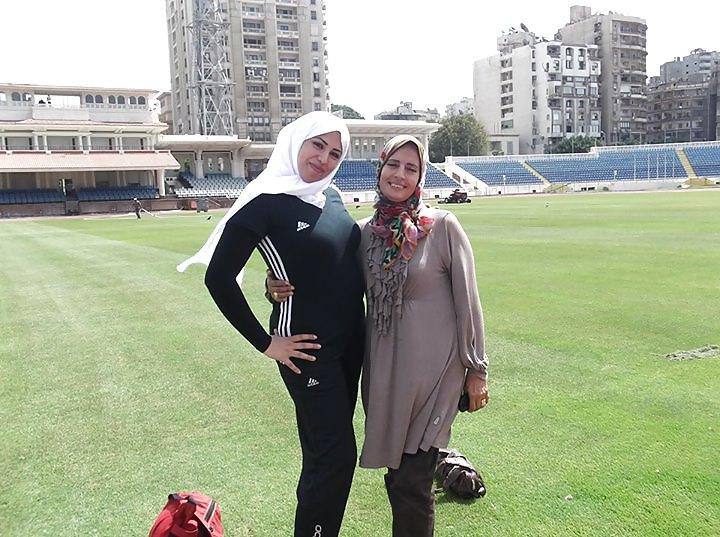 25P Arab Egyptian Big Tits 