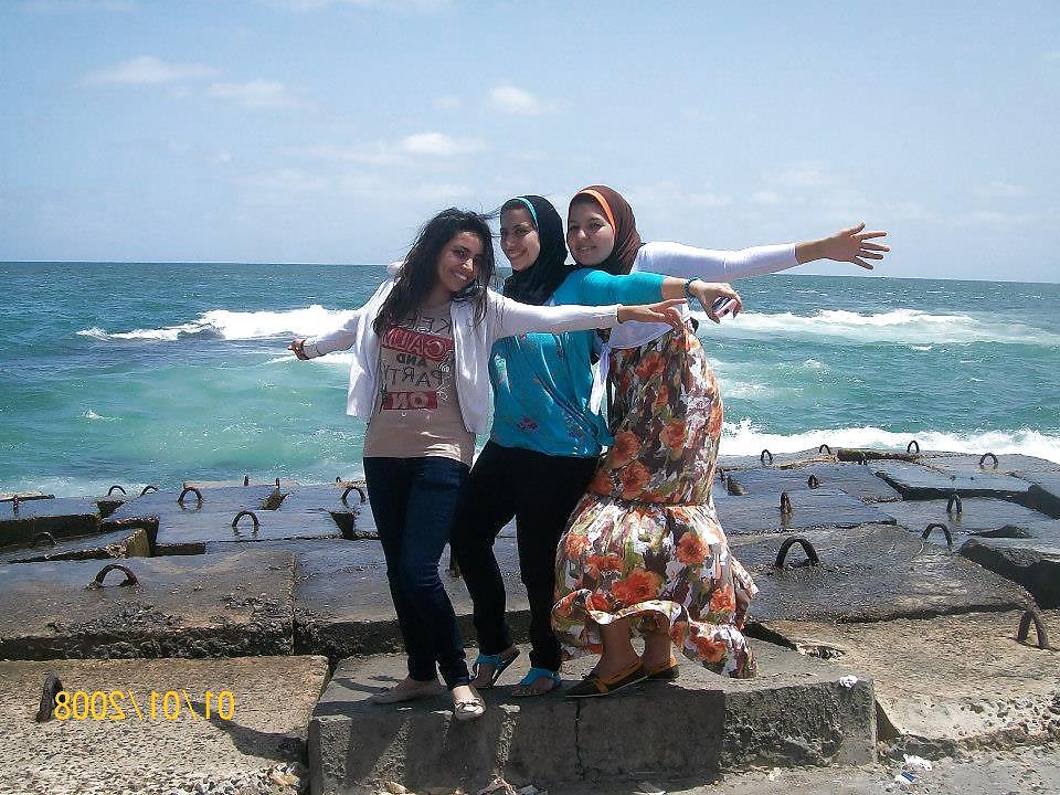 25P Arab Egyptian Big Tits 
