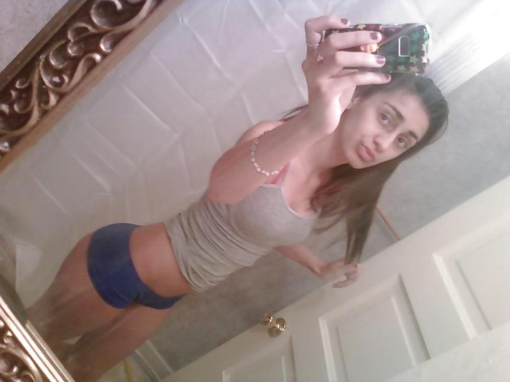 9P Hot arab beurette girl imane posing nude