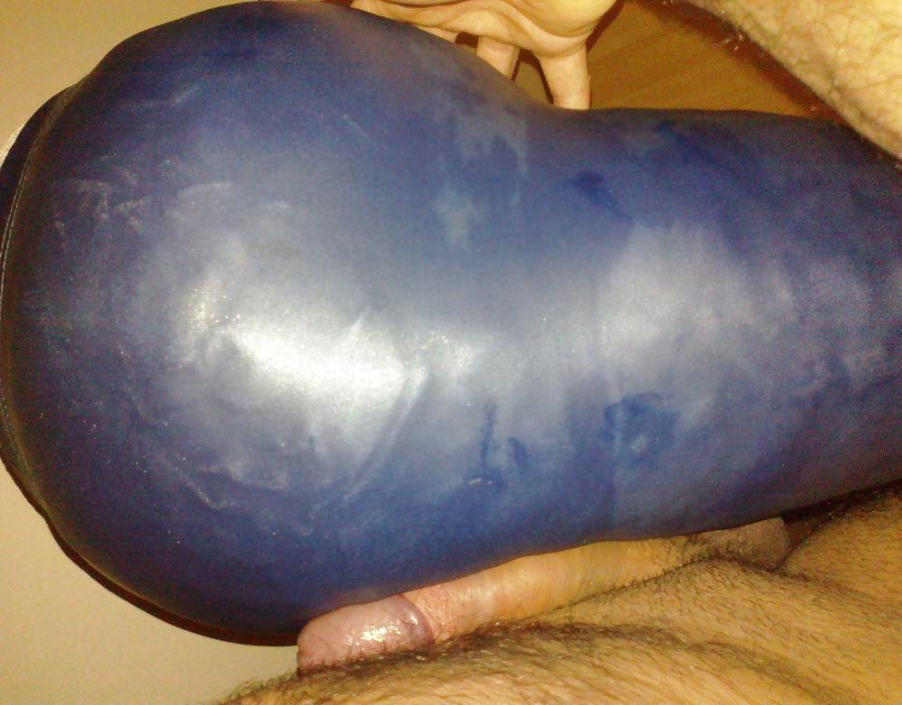 12P Humping shiny ass