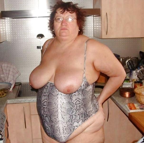 20P Saggy tits 120.
