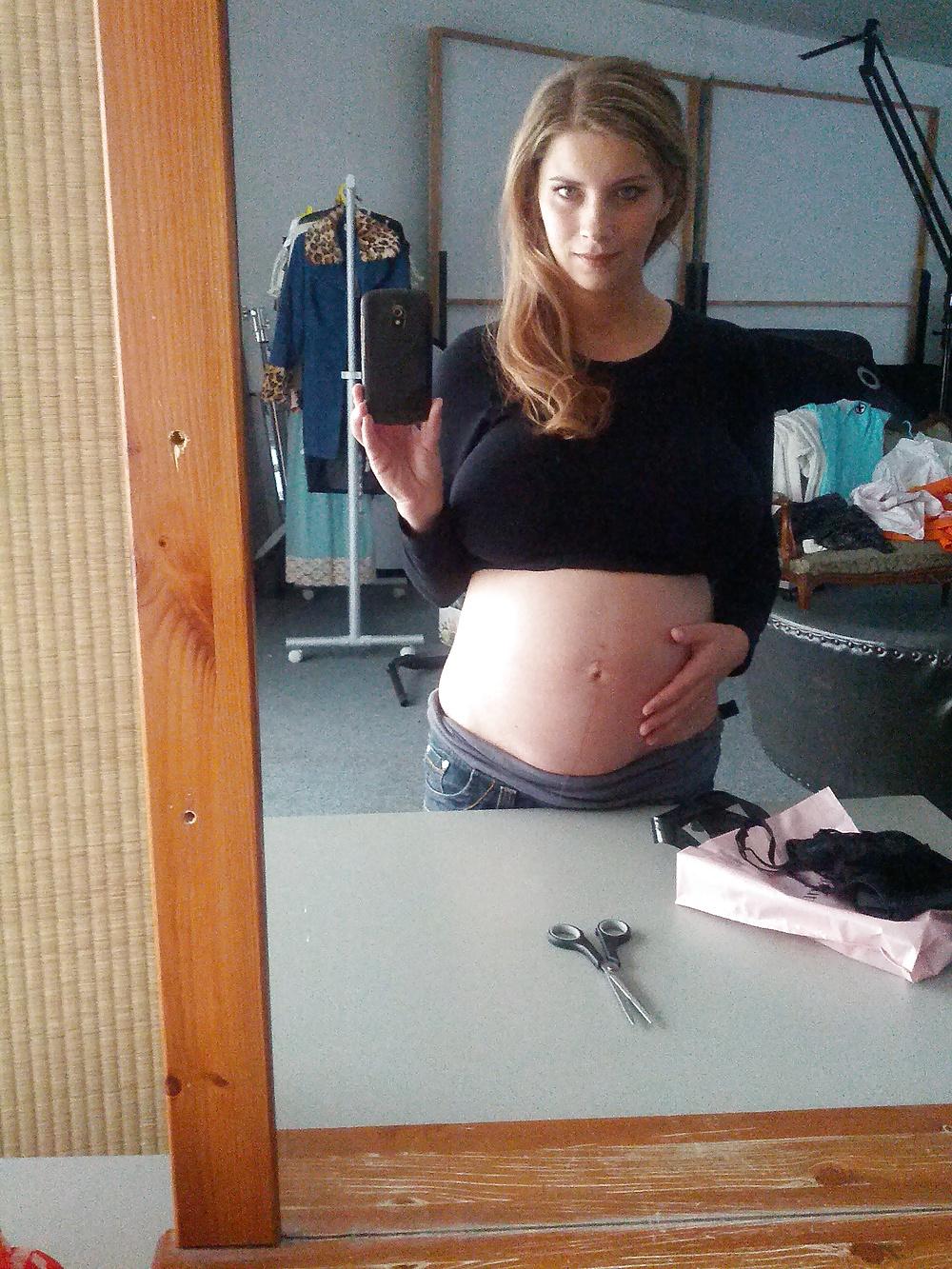 25P Preggo Babes