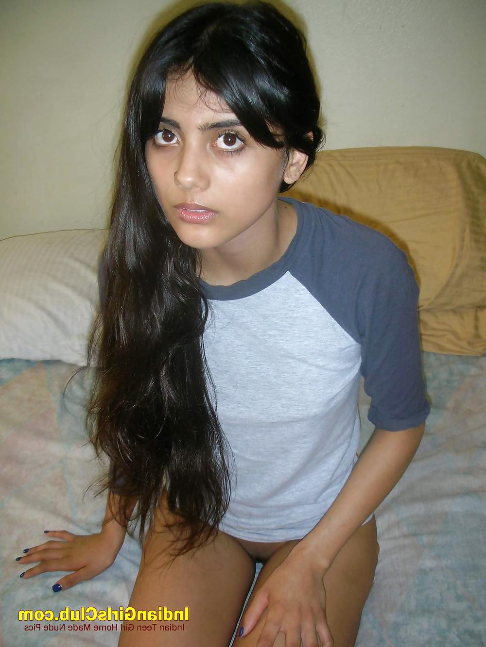 25P Beautiful Indian Girl