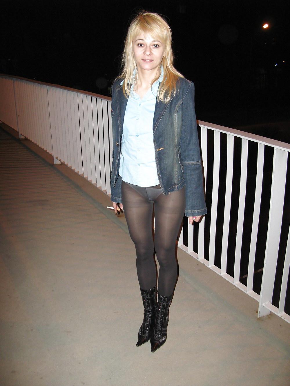 17P Babes in pantyhose-going for a walk.