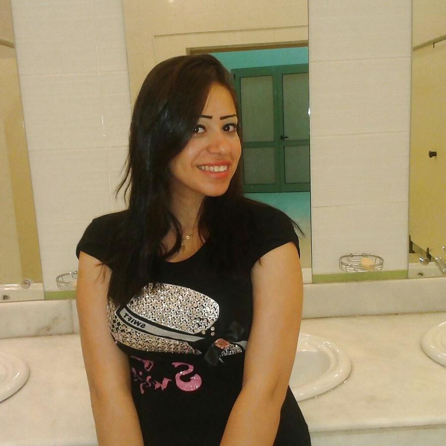 19P Arab Egyptian Big Tits Busty Friends 